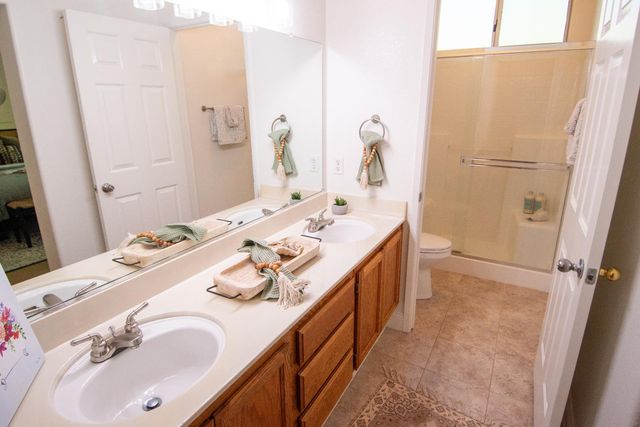 105 Whiting Way, Folsom, CA 95630