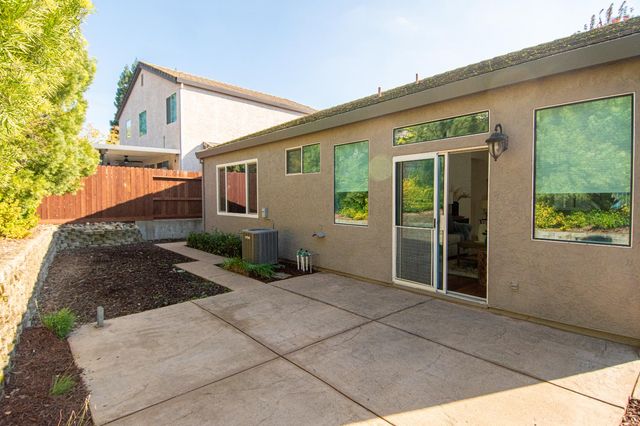 105 Whiting Way, Folsom, CA 95630