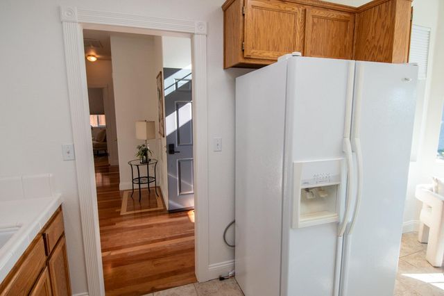 105 Whiting Way, Folsom, CA 95630