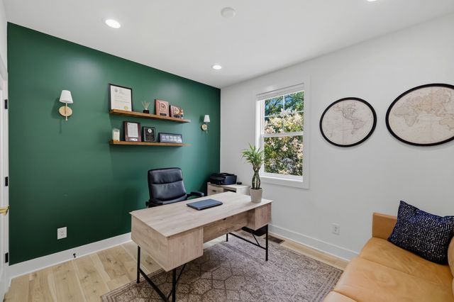 211B Queen Ave, Nashville, TN 37207