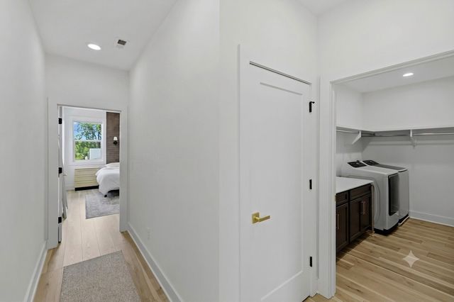211B Queen Ave, Nashville, TN 37207