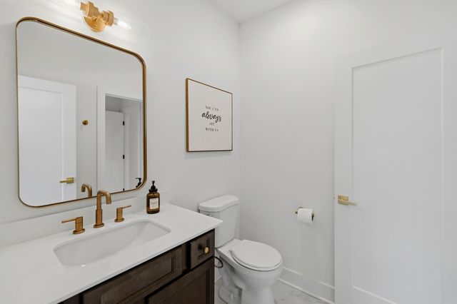 211B Queen Ave, Nashville, TN 37207