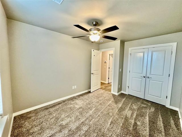 9001 Poppey Place, Yukon, OK 73099