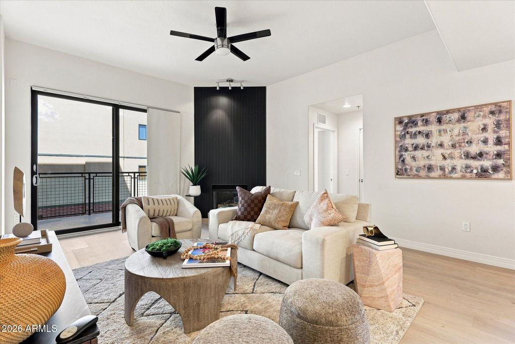 2302 N CENTRAL Avenue 313, Phoenix, AZ 85004