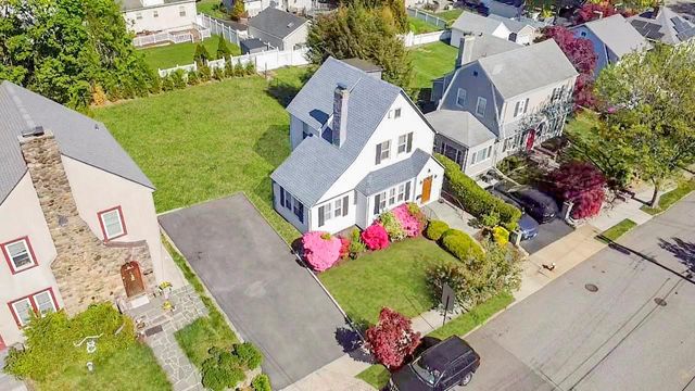 26 Alta Drive, Mount Vernon, NY 10552