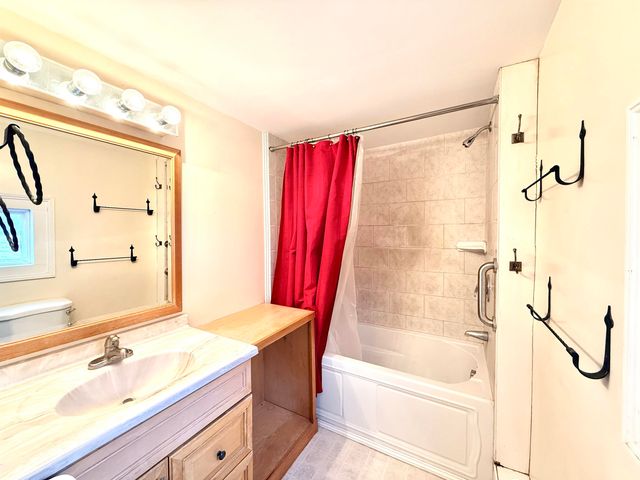 345 VT Route 110, Chelsea, VT 05038
