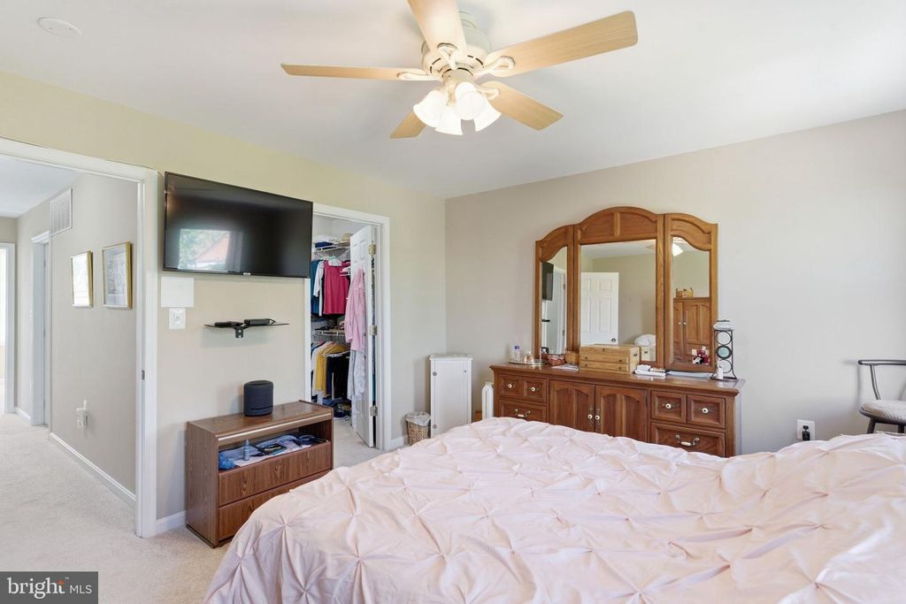 Image 27 of property listing at 1361 N GILMOR ST, Baltimore, MD 21217
