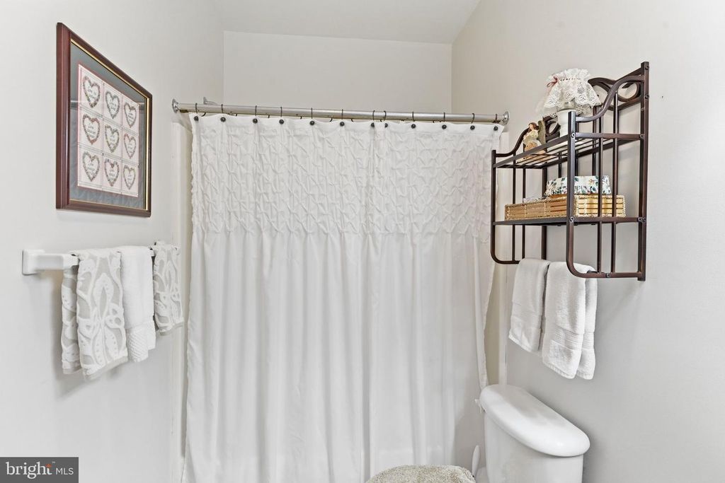 Image 34 of property listing at 1361 N GILMOR ST, Baltimore, MD 21217