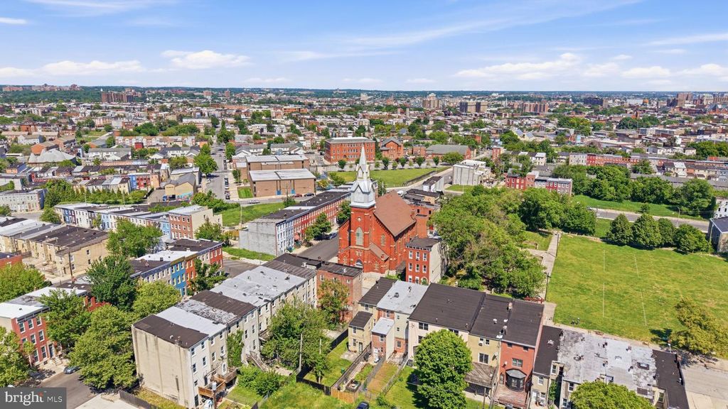 Image 40 of property listing at 1361 N GILMOR ST, Baltimore, MD 21217