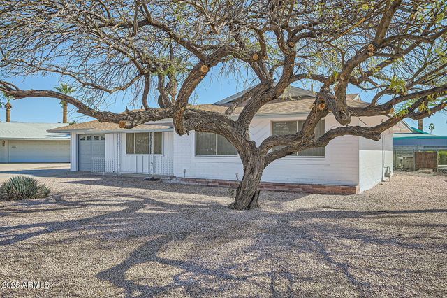 12021 N RIVIERA Court, Sun City, AZ 85351