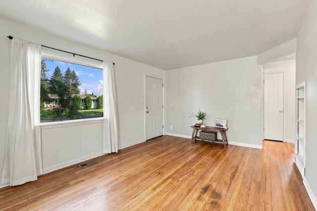 3929 W Princeton Ave, Spokane, WA 99205
