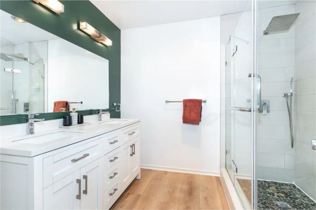 4938 McConnell Avenue, Los Angeles, CA 90066