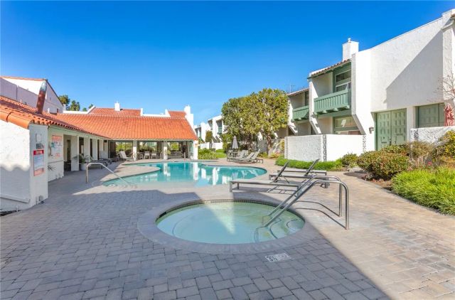 4938 McConnell Avenue, Los Angeles, CA 90066