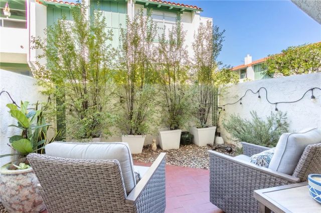 4938 McConnell Avenue, Los Angeles, CA 90066