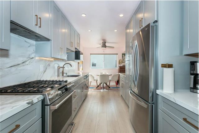 4938 McConnell Avenue, Los Angeles, CA 90066