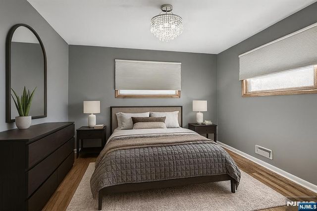 18 Roy Court, Clifton, NJ 07012