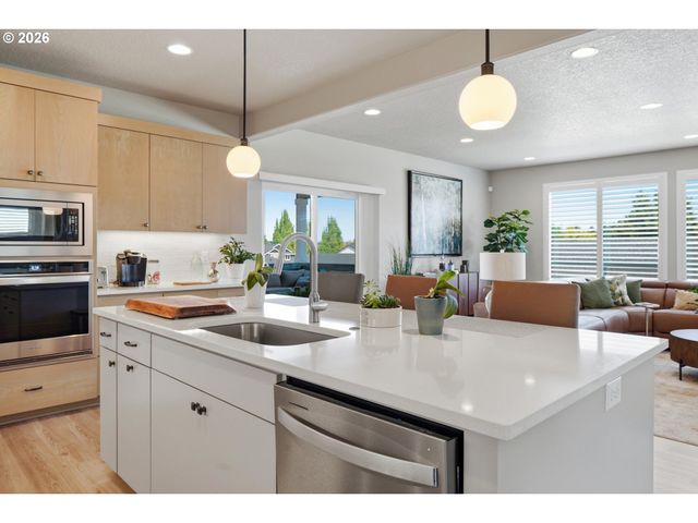 10706 Nw 15TH Pl, Vancouver, WA 98685