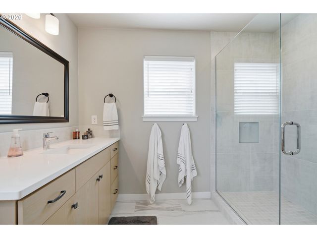 10706 Nw 15TH Pl, Vancouver, WA 98685