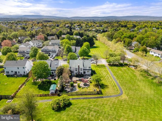 800 VALLEY SPRINGS DR, Purcellville, VA 20132
