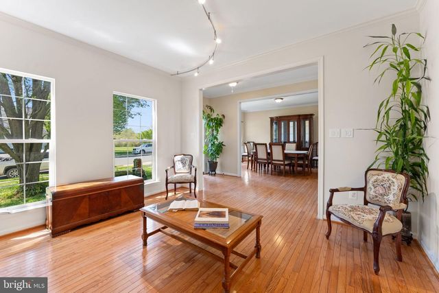 800 VALLEY SPRINGS DR, Purcellville, VA 20132