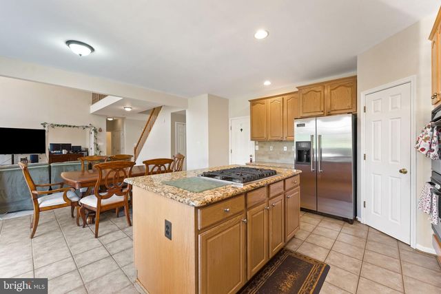 800 VALLEY SPRINGS DR, Purcellville, VA 20132