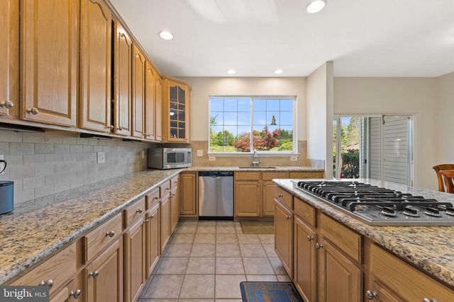 800 VALLEY SPRINGS DR, Purcellville, VA 20132