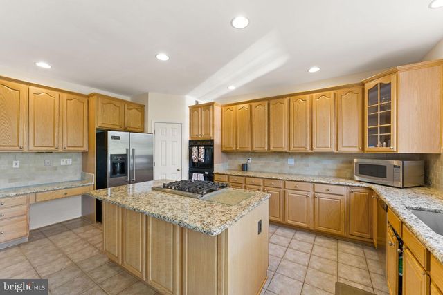 800 VALLEY SPRINGS DR, Purcellville, VA 20132
