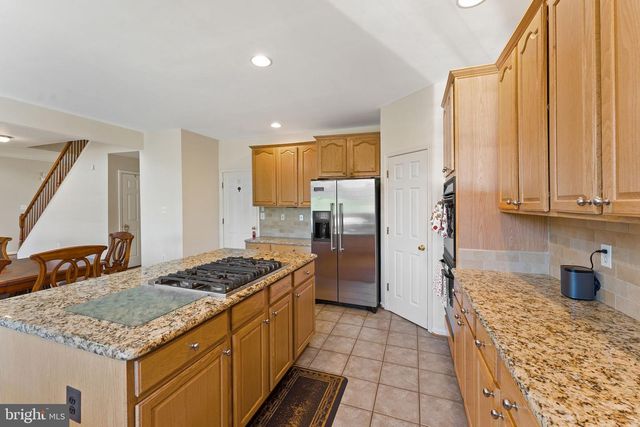 800 VALLEY SPRINGS DR, Purcellville, VA 20132