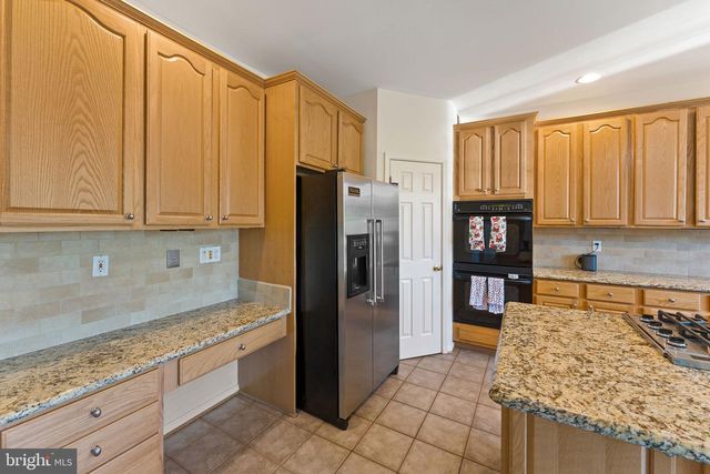 800 VALLEY SPRINGS DR, Purcellville, VA 20132
