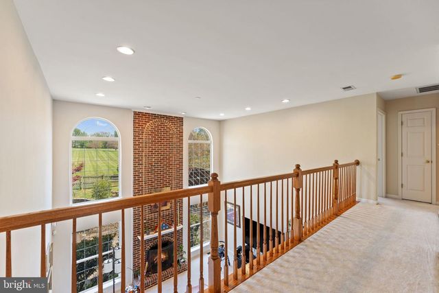 800 VALLEY SPRINGS DR, Purcellville, VA 20132