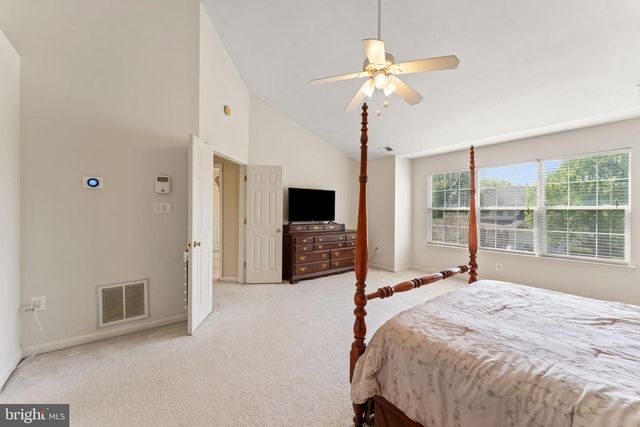800 VALLEY SPRINGS DR, Purcellville, VA 20132