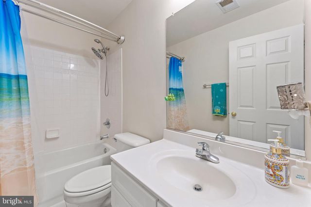 800 VALLEY SPRINGS DR, Purcellville, VA 20132