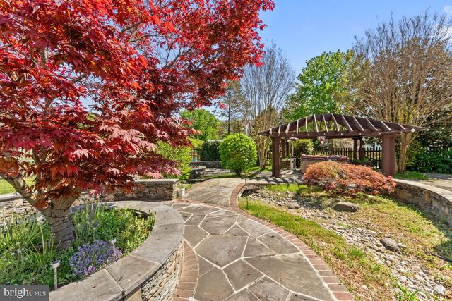 800 VALLEY SPRINGS DR, Purcellville, VA 20132