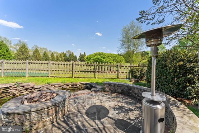 800 VALLEY SPRINGS DR, Purcellville, VA 20132