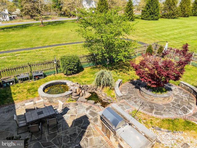 800 VALLEY SPRINGS DR, Purcellville, VA 20132