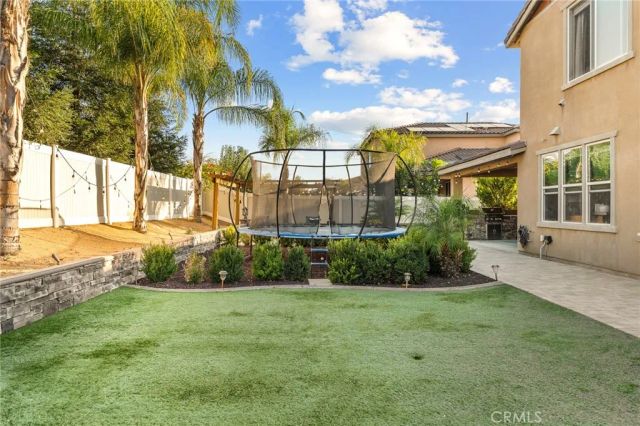 1678 Harrison, Redlands, CA 92374
