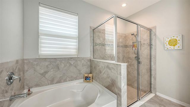 2858 ORIOLE DRIVE, Sarasota, FL 34243
