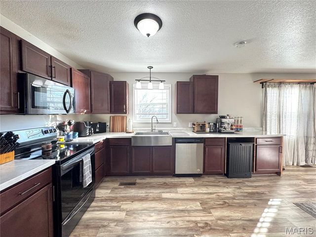 54291 Johnny Trail, Hannibal, MO 63401