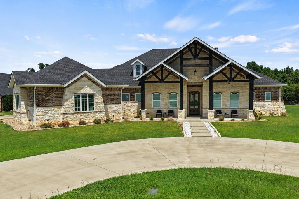 367 Private Road 54166, Pittsburg, TX 75686