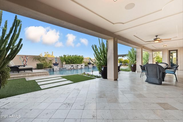 8563 E TUMBLEWEED Drive, Scottsdale, AZ 85266