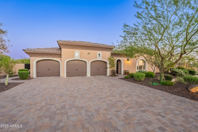 8563 E TUMBLEWEED Drive, Scottsdale, AZ 85266