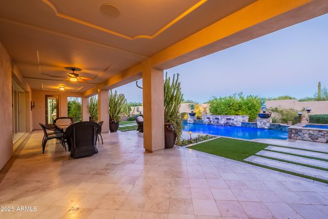 8563 E TUMBLEWEED Drive, Scottsdale, AZ 85266