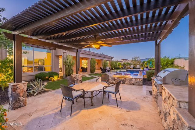 8563 E TUMBLEWEED Drive, Scottsdale, AZ 85266