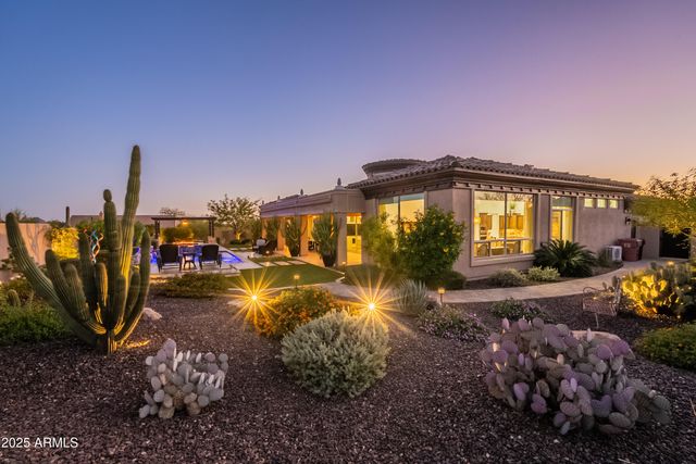 8563 E TUMBLEWEED Drive, Scottsdale, AZ 85266