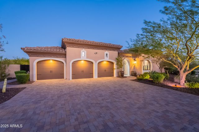 8563 E TUMBLEWEED Drive, Scottsdale, AZ 85266