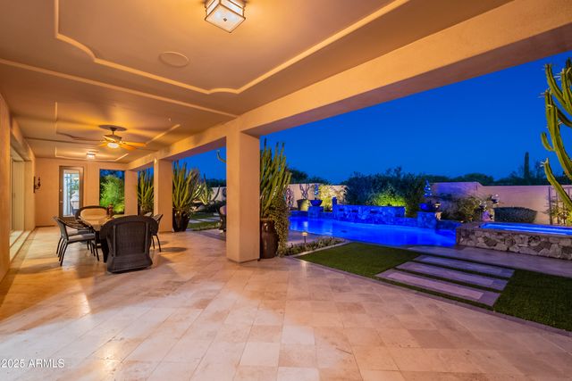 8563 E TUMBLEWEED Drive, Scottsdale, AZ 85266