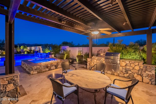 8563 E TUMBLEWEED Drive, Scottsdale, AZ 85266