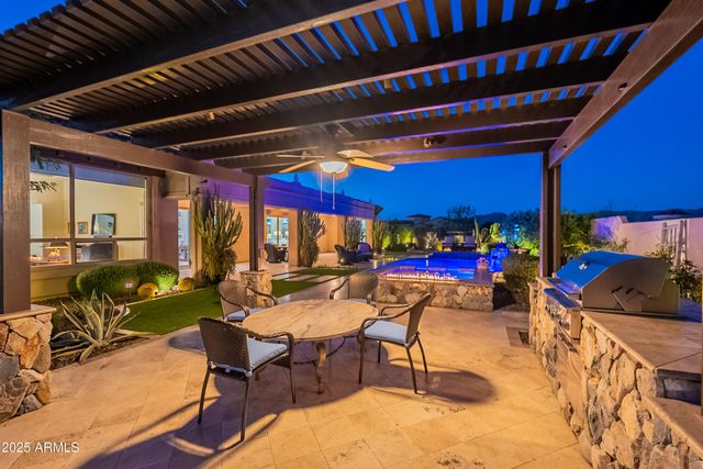 8563 E TUMBLEWEED Drive, Scottsdale, AZ 85266