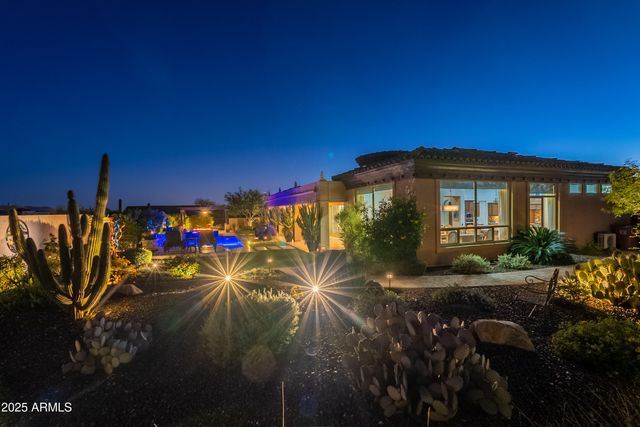 8563 E TUMBLEWEED Drive, Scottsdale, AZ 85266