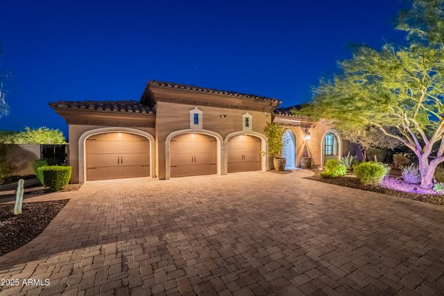 8563 E TUMBLEWEED Drive, Scottsdale, AZ 85266